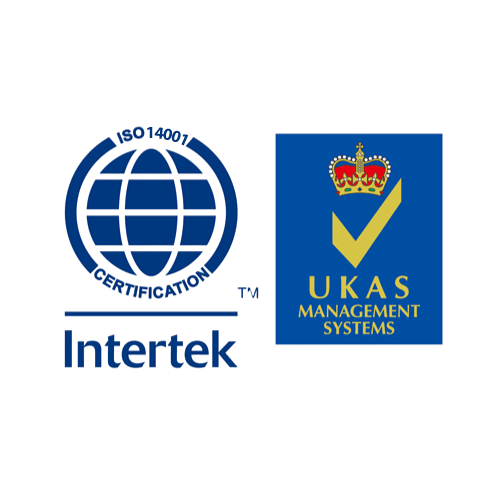 Certificación ISO 14001 de Intertek y logotipos de sistemas de gestión UKAS sobre un fondo blanco.