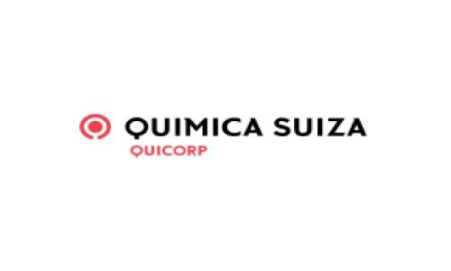 Logotipo de Química Suiza Quicorp en negro y rojo sobre fondo blanco