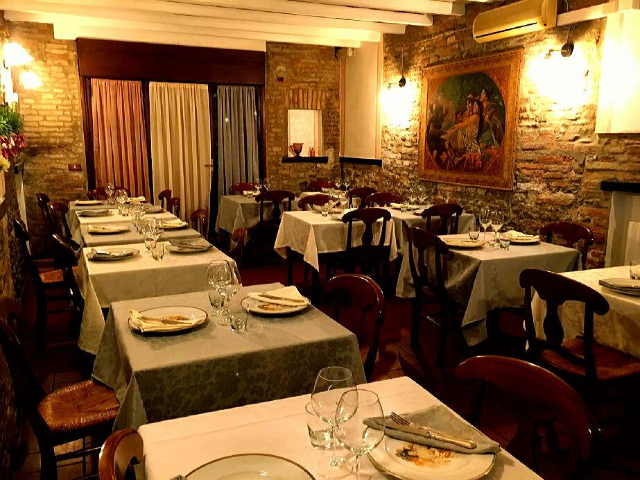 tavoli del locale