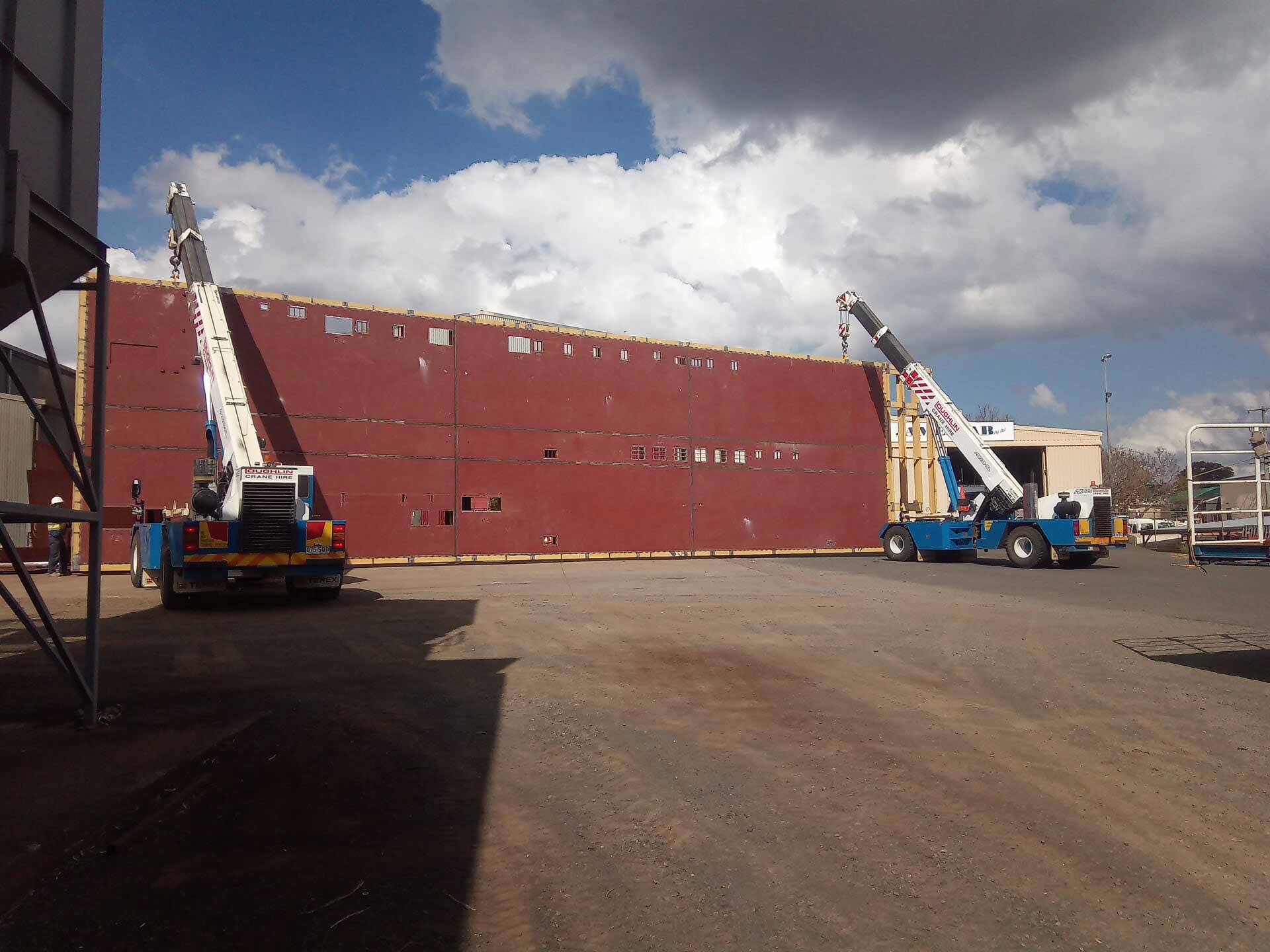 Cranes Moving Shipping Container - Crane & Truck Hire in Torrington, QLD