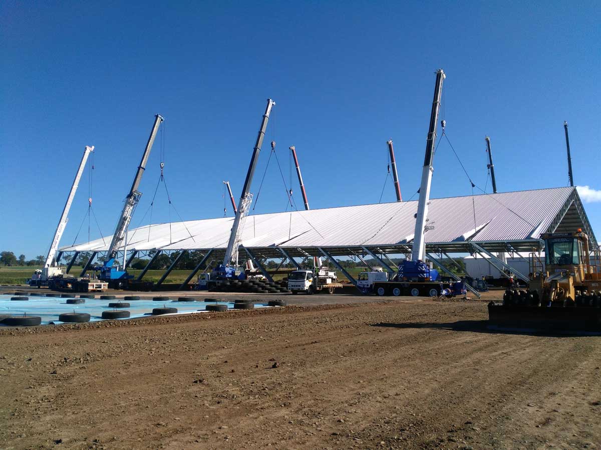 Cranes Holding Roof - Crane & Truck Hire in Torrington, QLD
