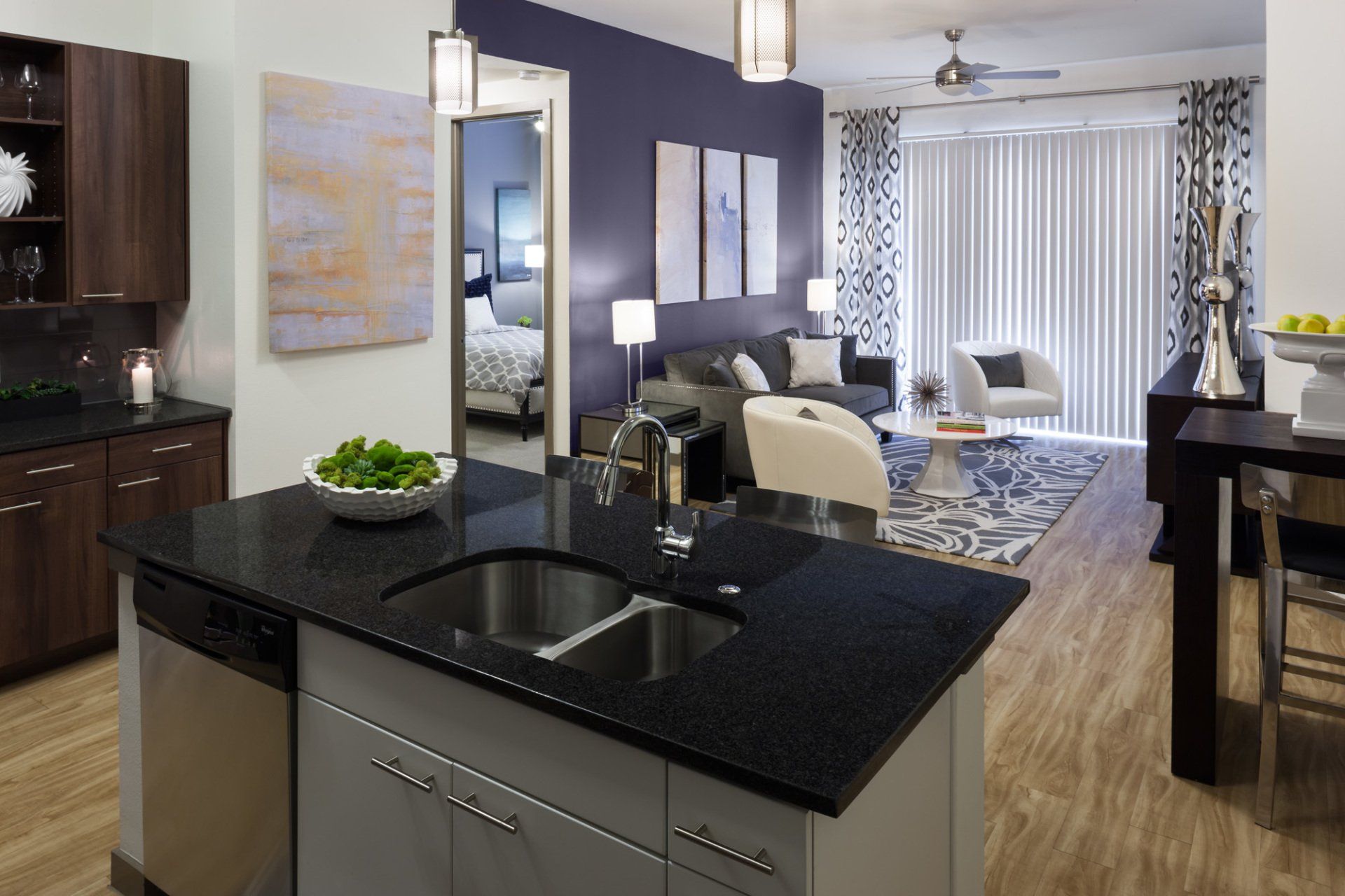 kitchen/living room