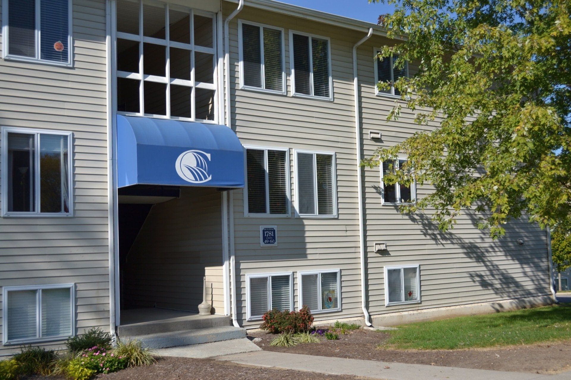 Cascade Pointe Condominiums