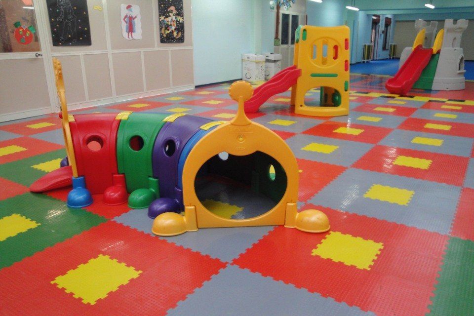Comune di Capua – Pavimentazione antiscivolo e giochi scuola infanzia