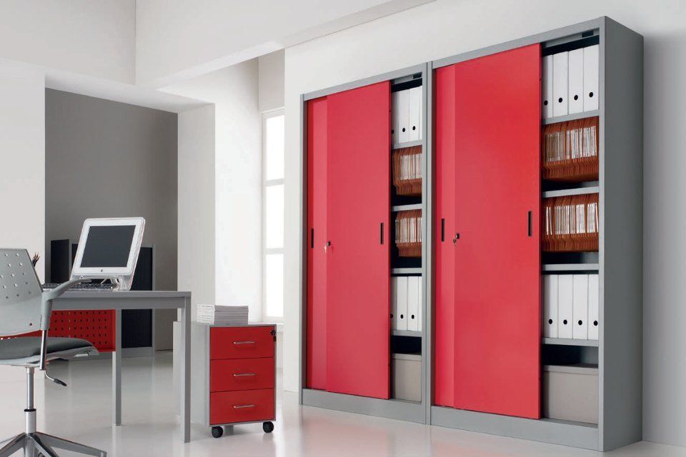 Porte rosse scorrevoli