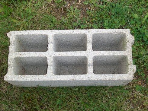 dettaglio di un blocco di cemento