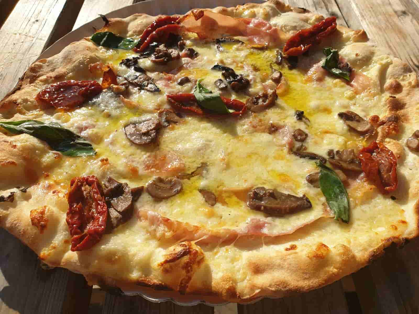 Pizza Super Saiyan n. 4 a Cesena - Luka's Pizza
