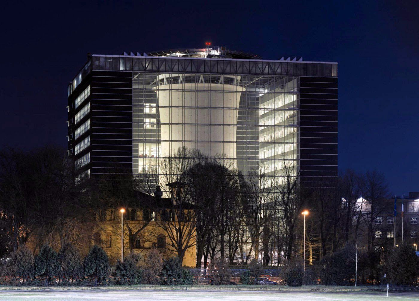 Pirelli Tyre S.p.a. – Milano (2015/2018)  Correzione acustica degli uffici “Open Space” (2013) e progettazione delle mitigazioni sonore dello stabilimento Pirelli Tyre S.p.a. – Milano (2015/2018)