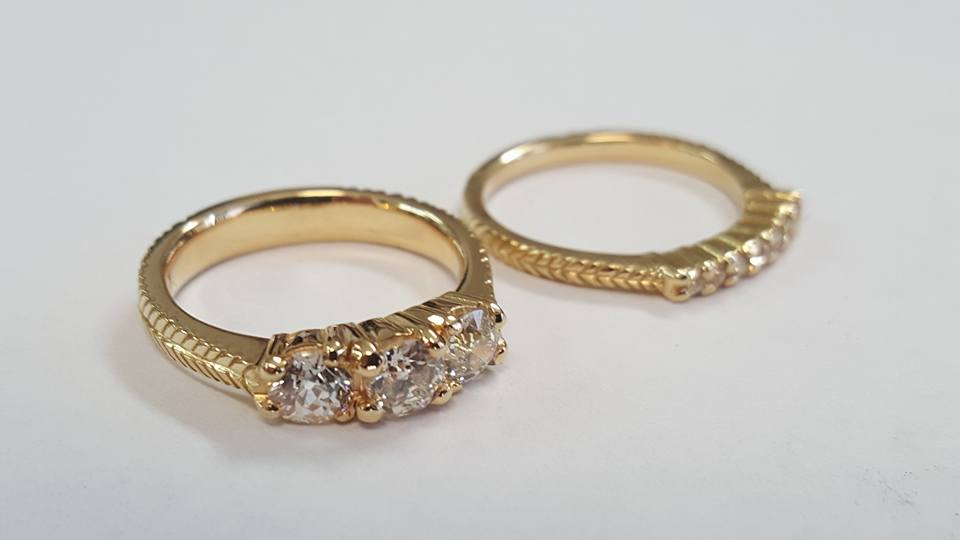 18 Karat Gold Rings — Champaign, IL — Robert's: The Fine Art of Jewelry