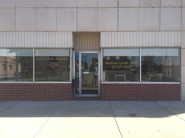 Central Park Dentistry Office - Family Dental Office in Jacksonville, IL
