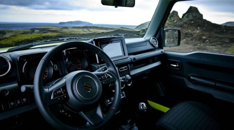 Interni Jimny