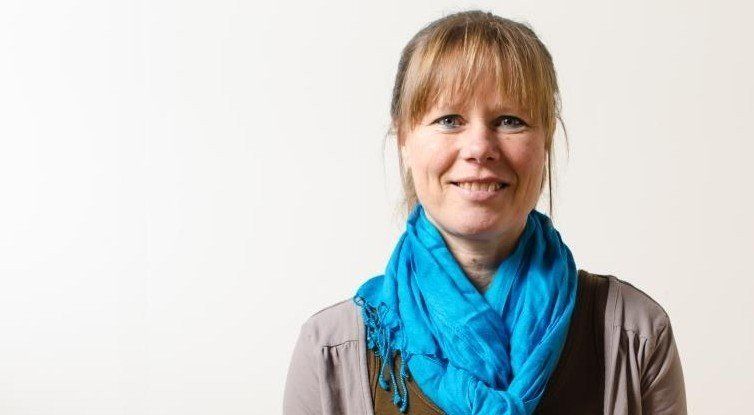 Portret van Willemijn Vinkhuyzen, eigenaresse van Yoga Atelier Epe.