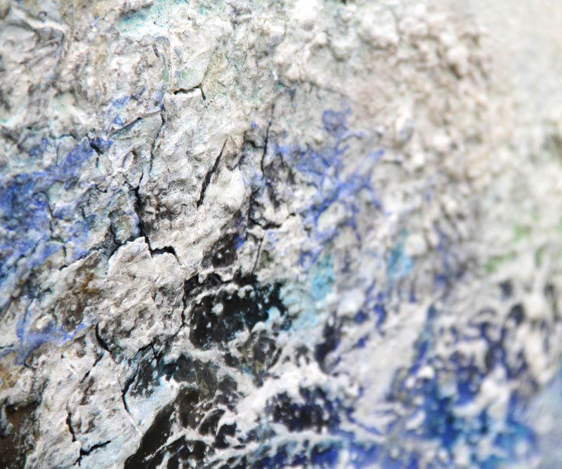 Duo-Gemälde „Schmetterlinge in Weiß und Blau“ Maße: 2 je 50 x 100 cm, 4,5 cm Tiefe  Material: Künstler-Acrylfarben, Marmormehl, Sumpfkalk, Pigmente, Firnis  Malgrund: Leinwand auf Keilrahmen