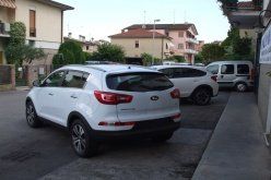 esposizione auto con insegna GURIZZAN AUTO