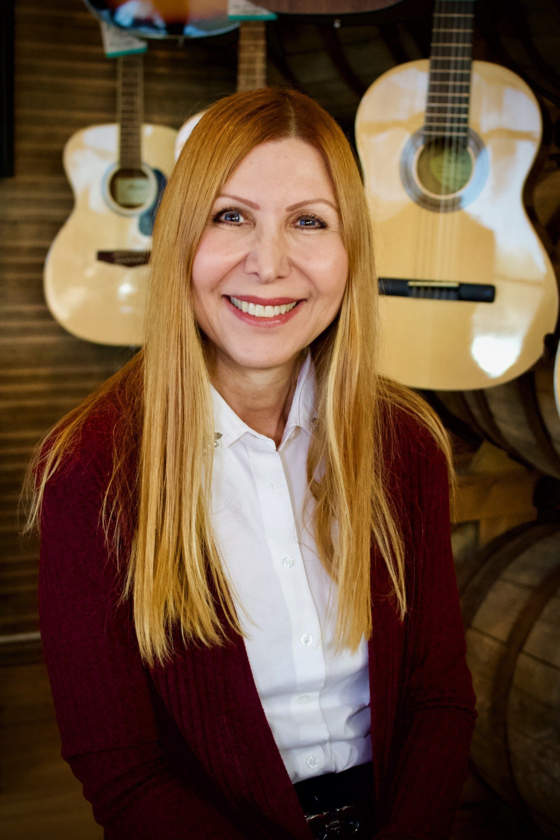 Susanne Lee  teaches classical piano lessons and classes at OC Music in RSM