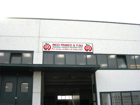 insegna azienda