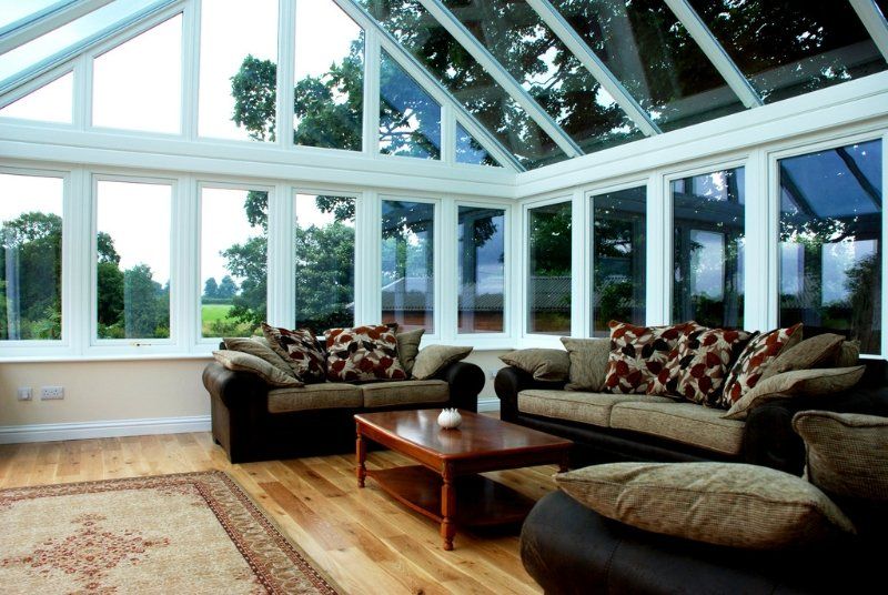 Sunrooms & Screenrooms 16