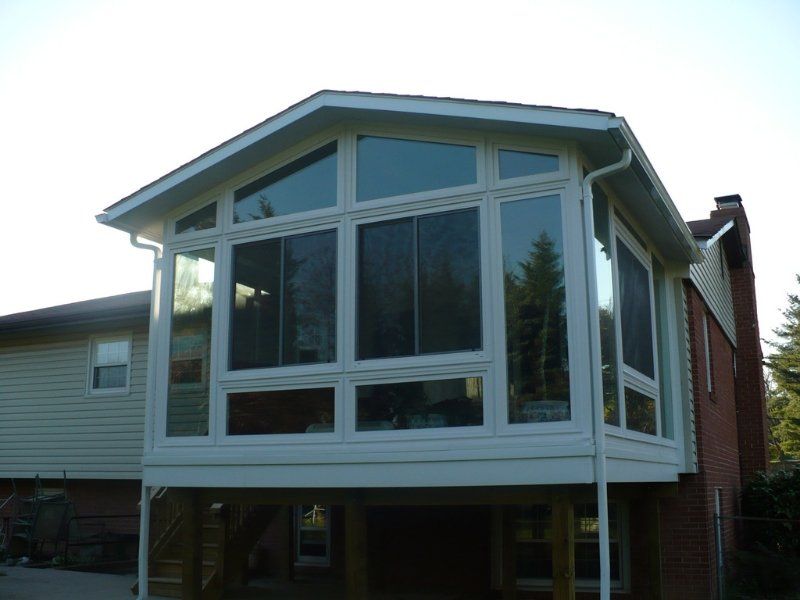 Sunrooms & Screenrooms 25
