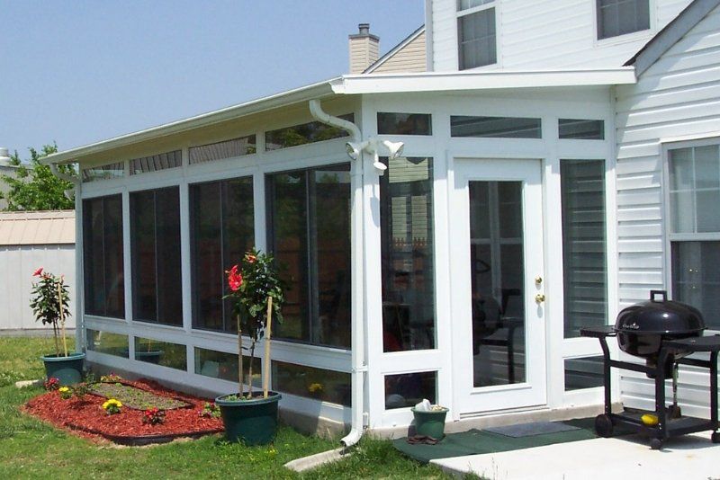 Sunrooms & Screenrooms 31