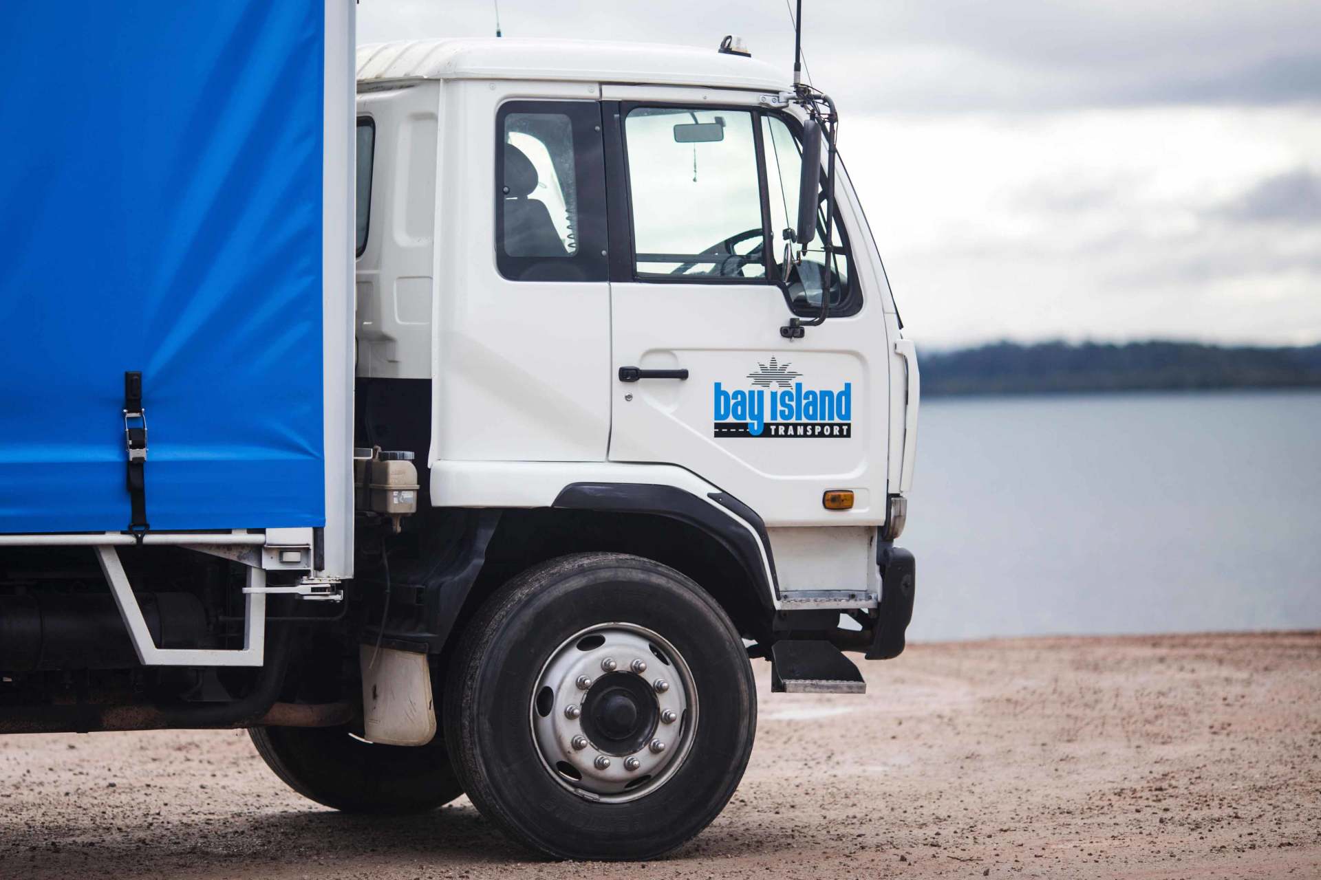 Side view of the head of the truck