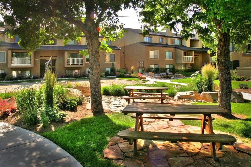 CORE REAL ESTATE GROUP