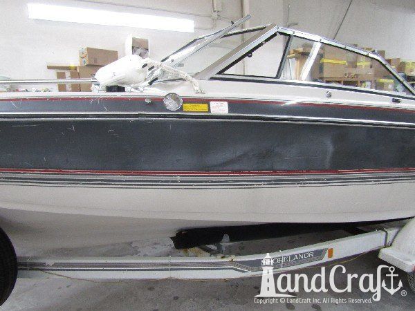 Larson fiberglass boat with faded and chalky exterior finish