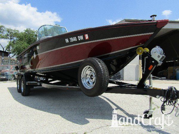 Aluminum boat that has just been refinished