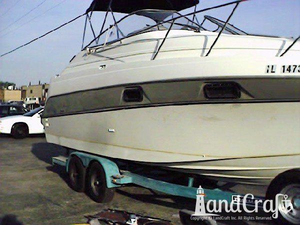 Maxum boat with dirty, faded and chalky exterior finish
