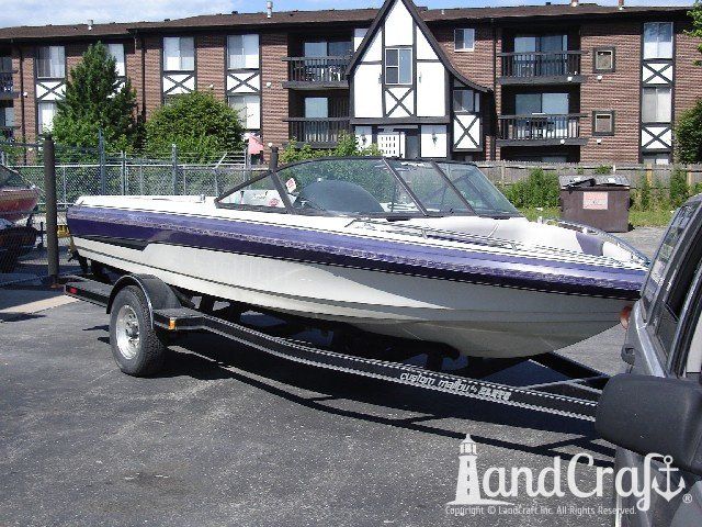 Malibu Echelon boat before complete restoration and color scheme change