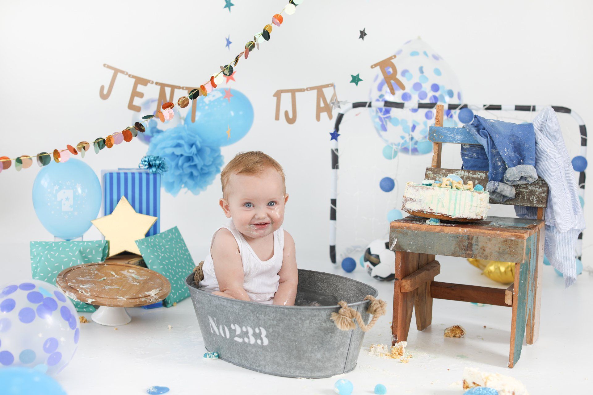 1e verjaardag cup cake smash