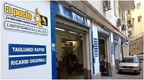Entrata autofficina L'Autotecnica a Palermo