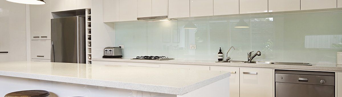 AV Glass and Aluminum - The Splashback Specialist