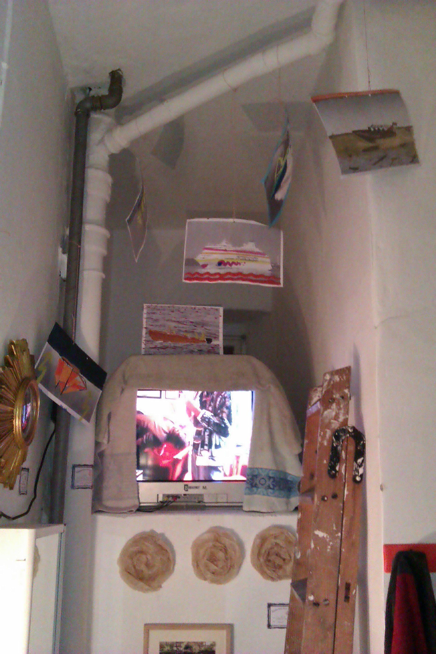 Beide Messies Bad Monitor