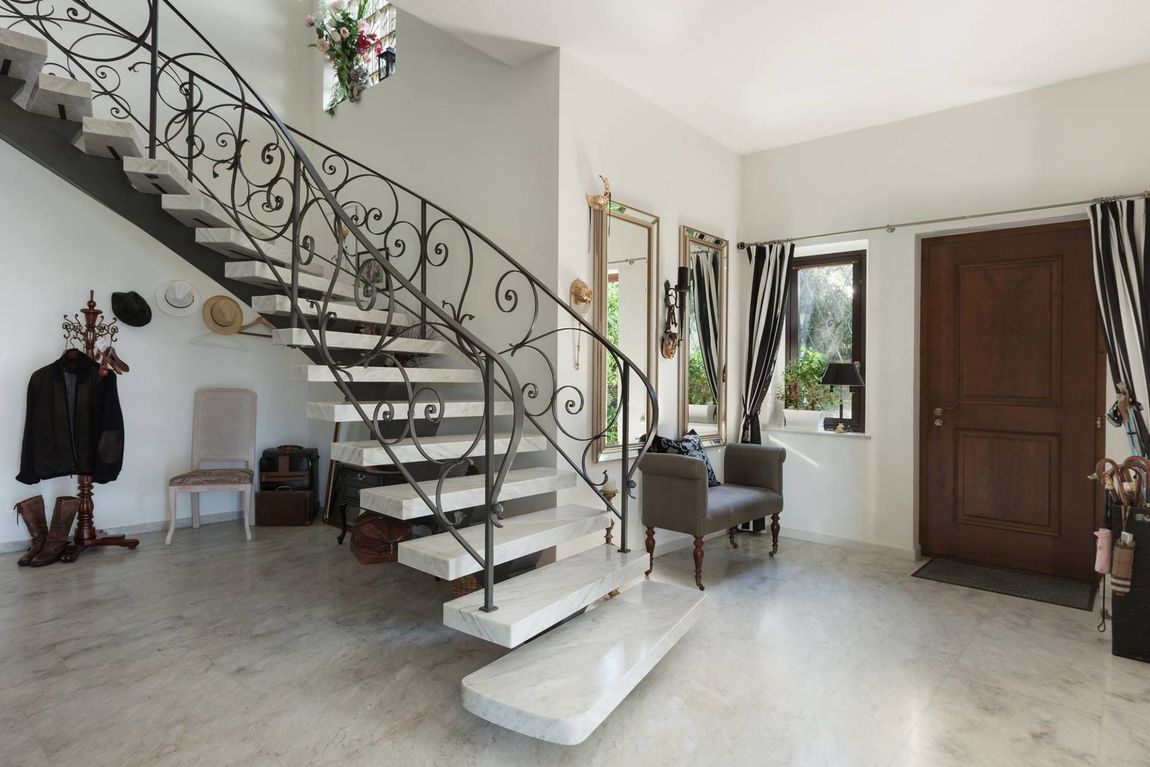 scala in marmo