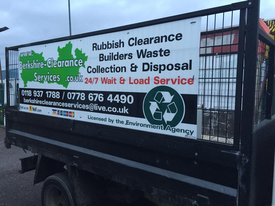 BERKSHIRE CLEARANCE SERVICES CAGED VEHICLE FOR SAME DAY WASTE COLLECTIONS