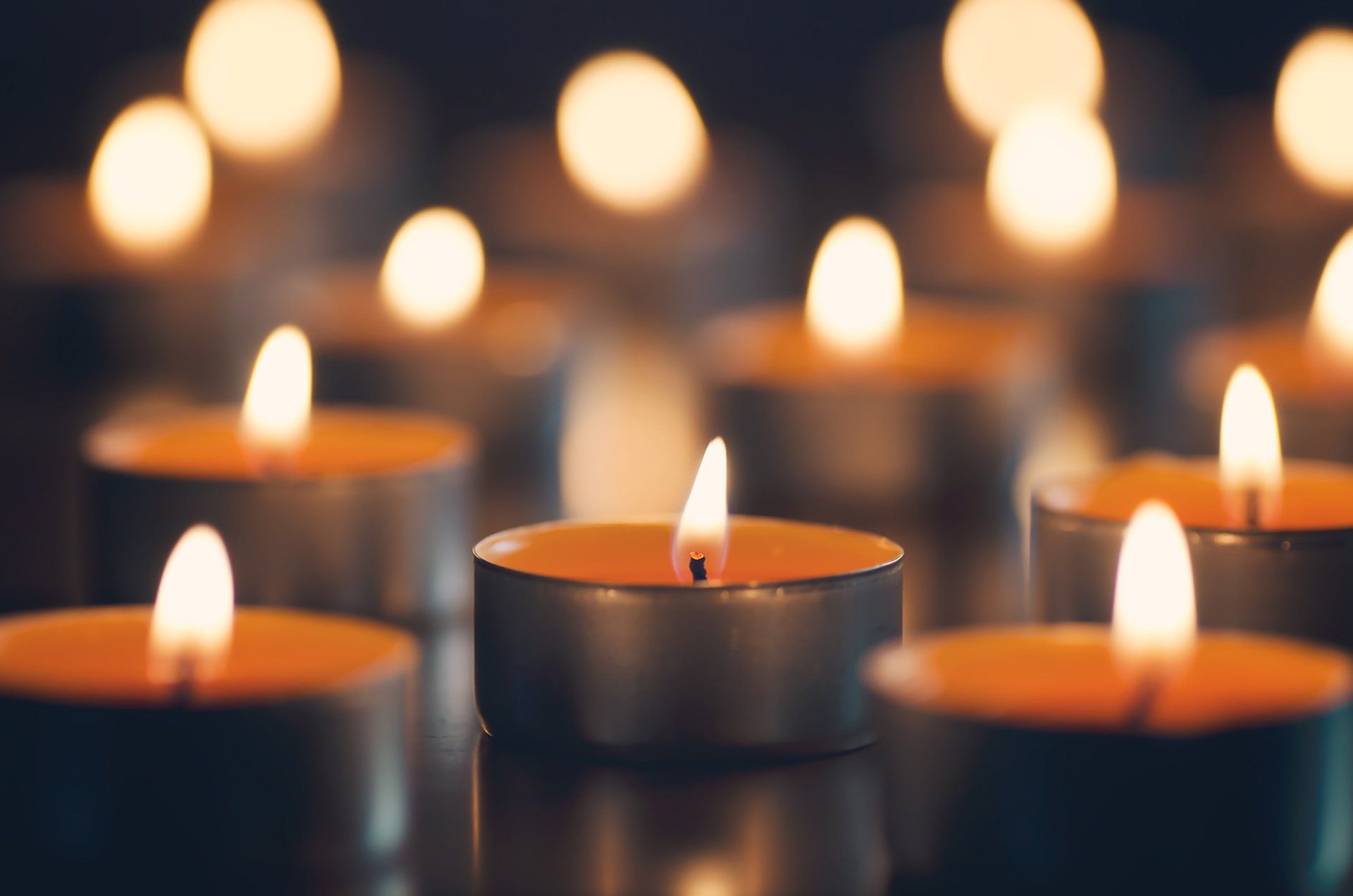 Memorial candles