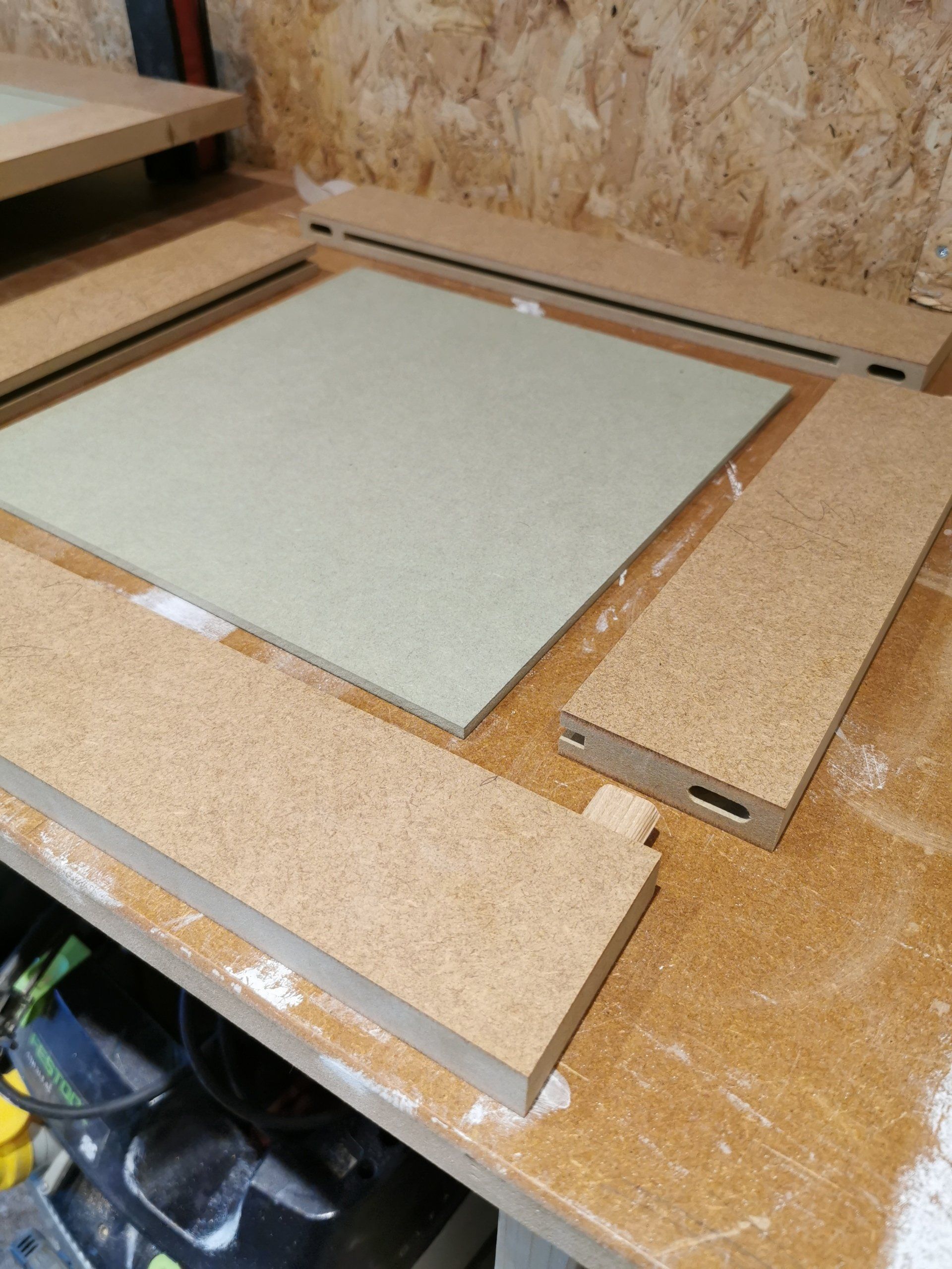 build process of a shaker door