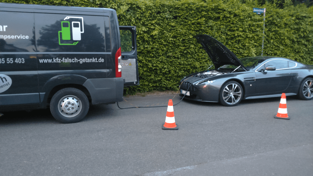 Aston Martin falsch getankt