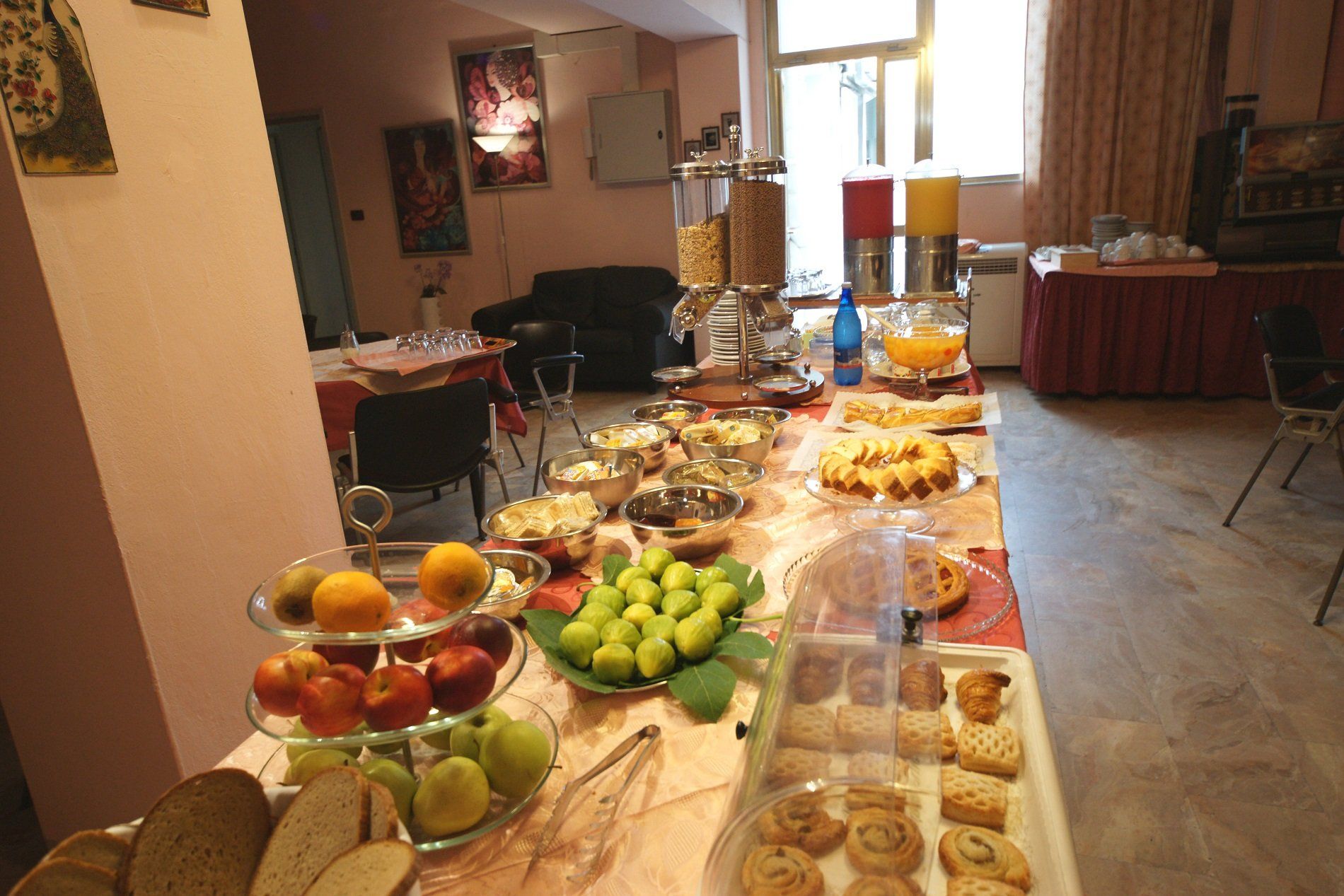 hotel buffet
