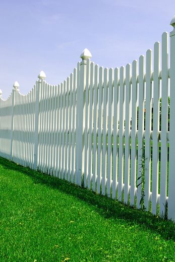Custom Fences — White Fence in Montclair, CA Custom Fences — White Fence in Montclair, CA
