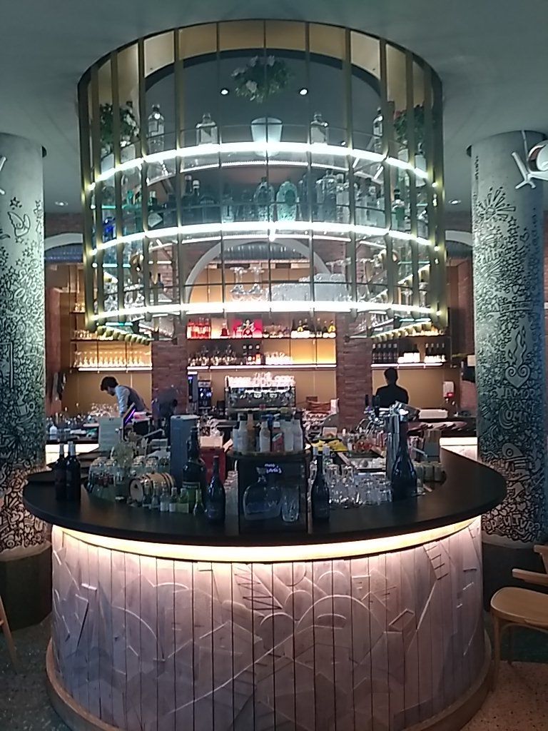 MISS PARADIS Bar