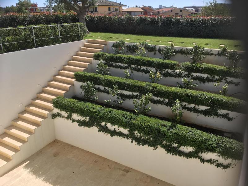 dettaglio spazi esterni residence di nuova realizzazione