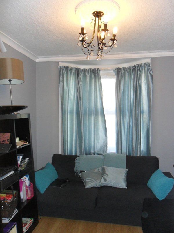 wallpapering