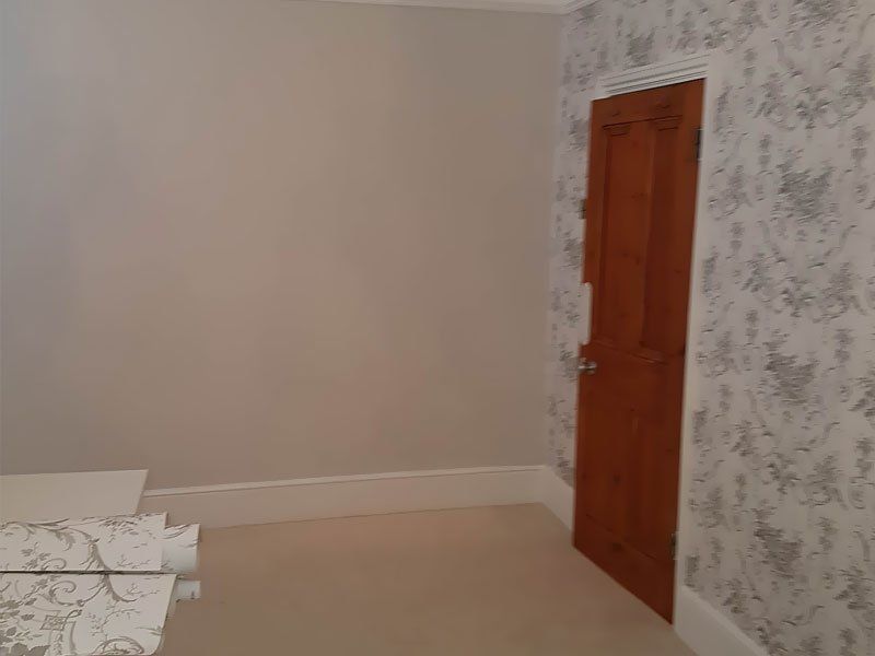 wallpapering services