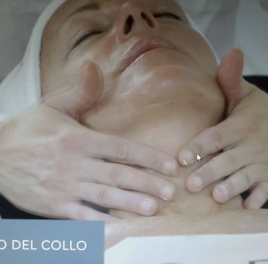 massaggio al collo
