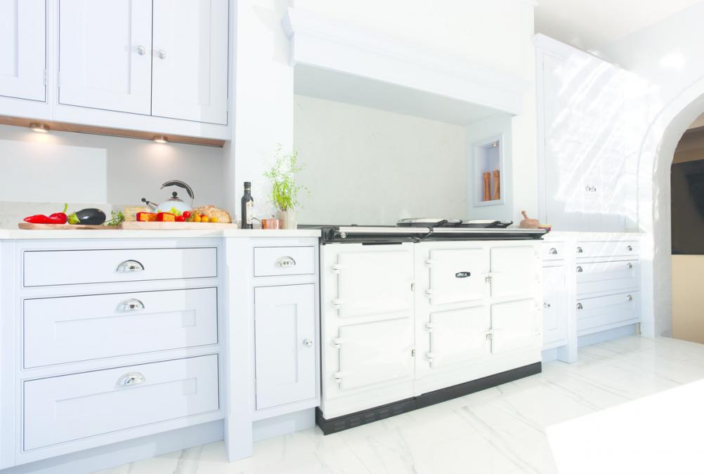 AGA_R7_100_White AGA_r7_100_White
