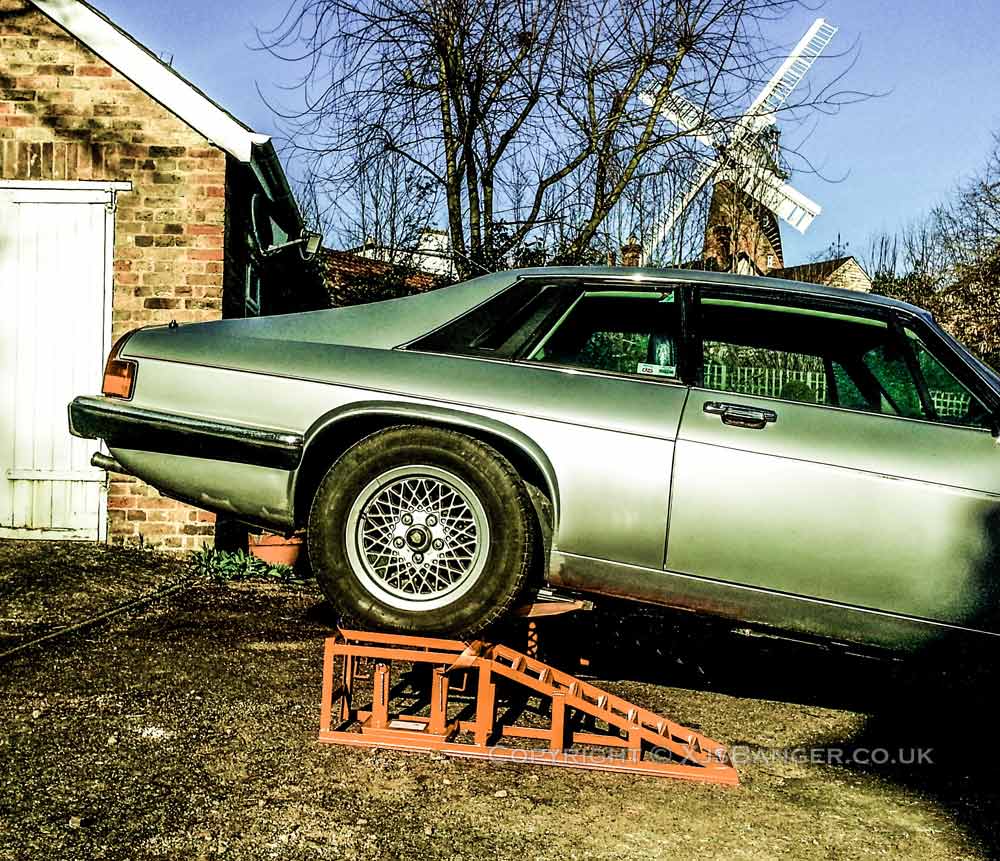 Hydraulic Car Ramp Jaguar XJS