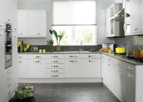 bespoke kitchen installation