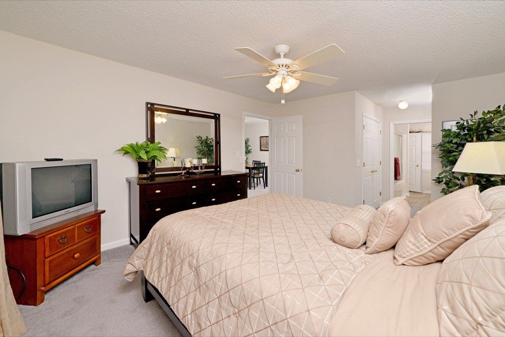 corporate horizon view of bedroom