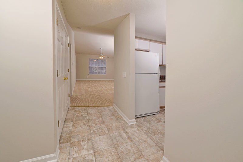 Crest- Entry Way